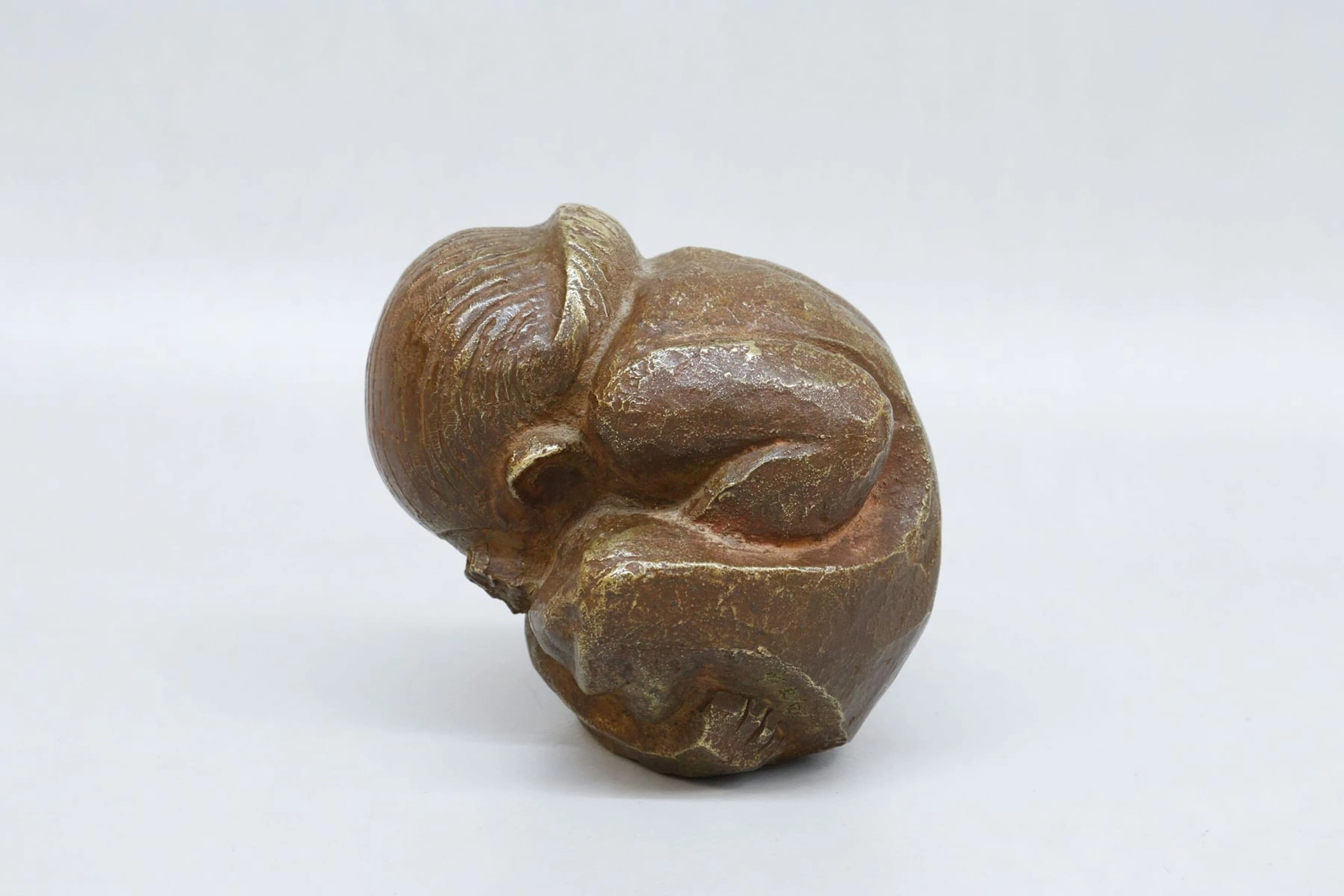 Skulptur, brons, gråtande Buddha, signerad och nr II/VI
