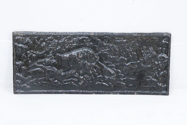Väggrelief, gjutjärn, jaktmotiv