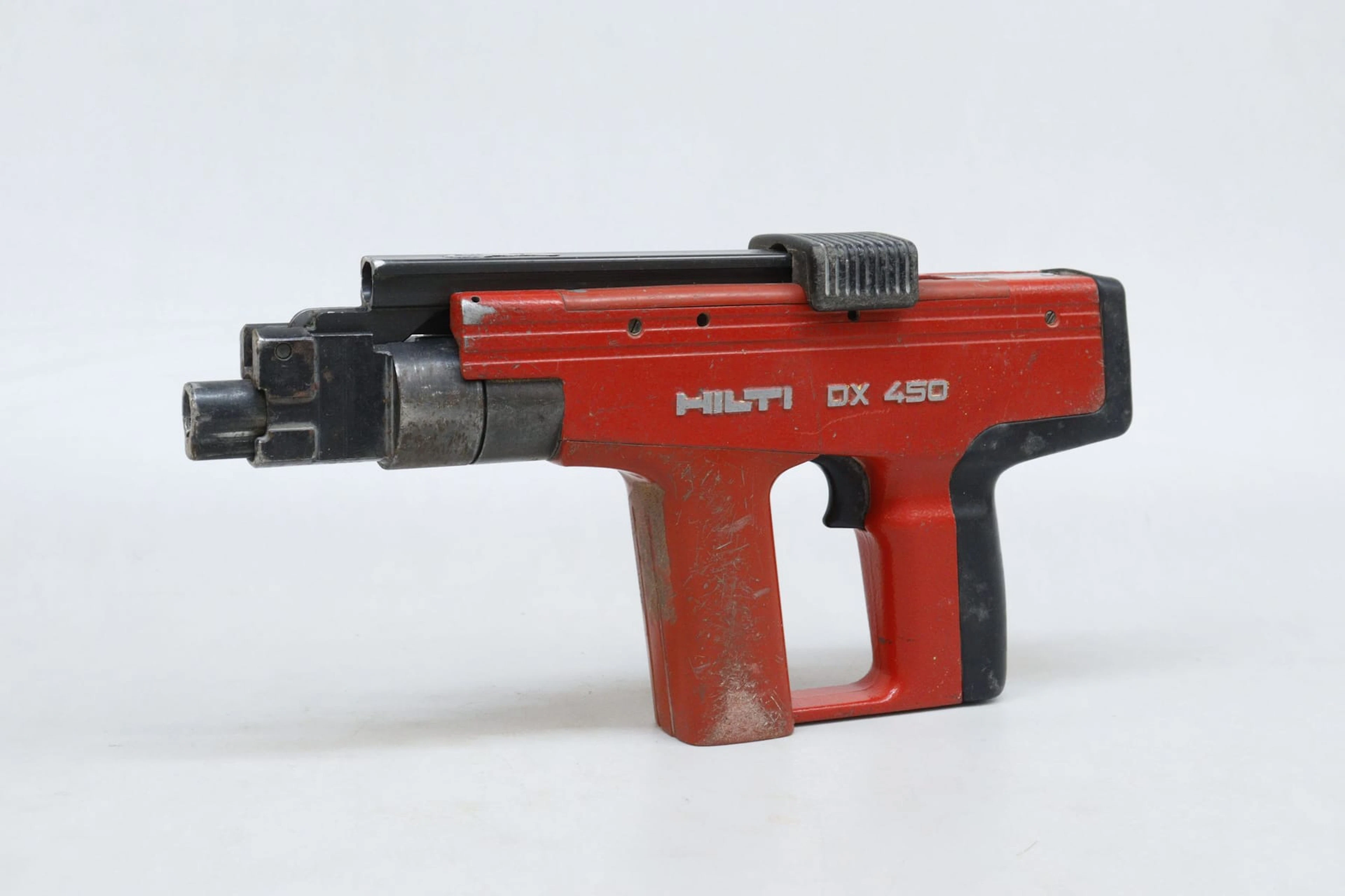 Spikpistol, Hilti DX450, krutdriven