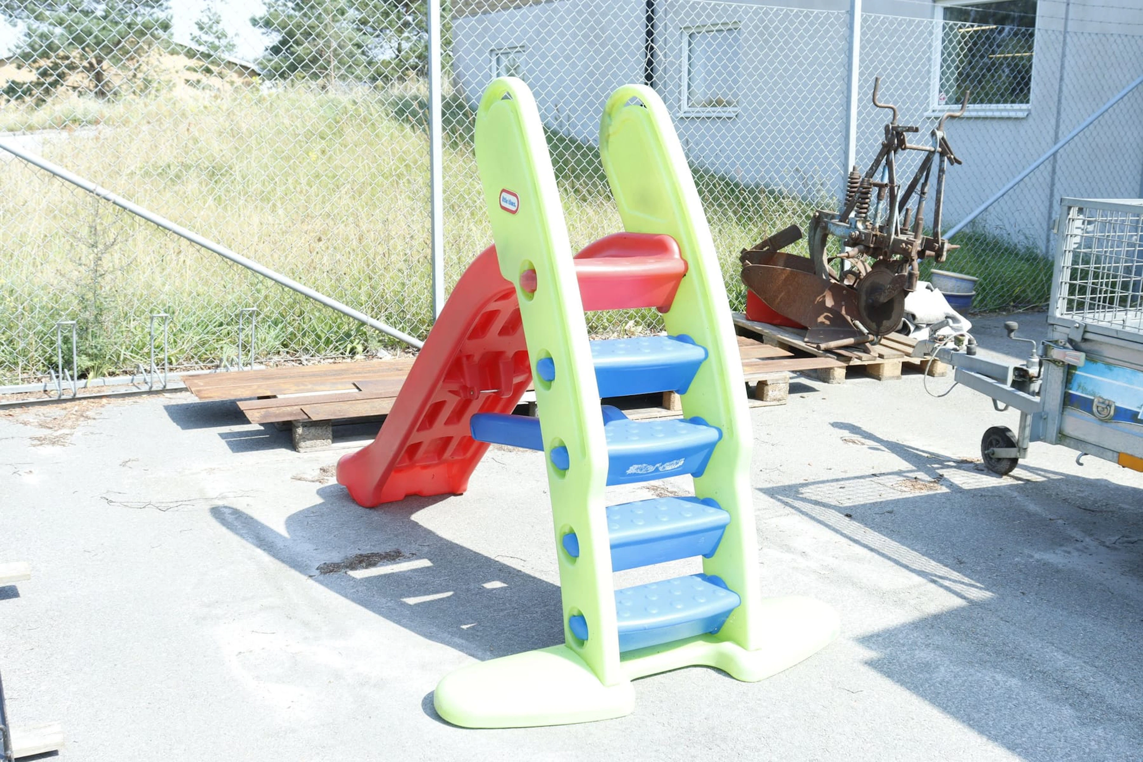 Rutschkana i plast, Little Tikes