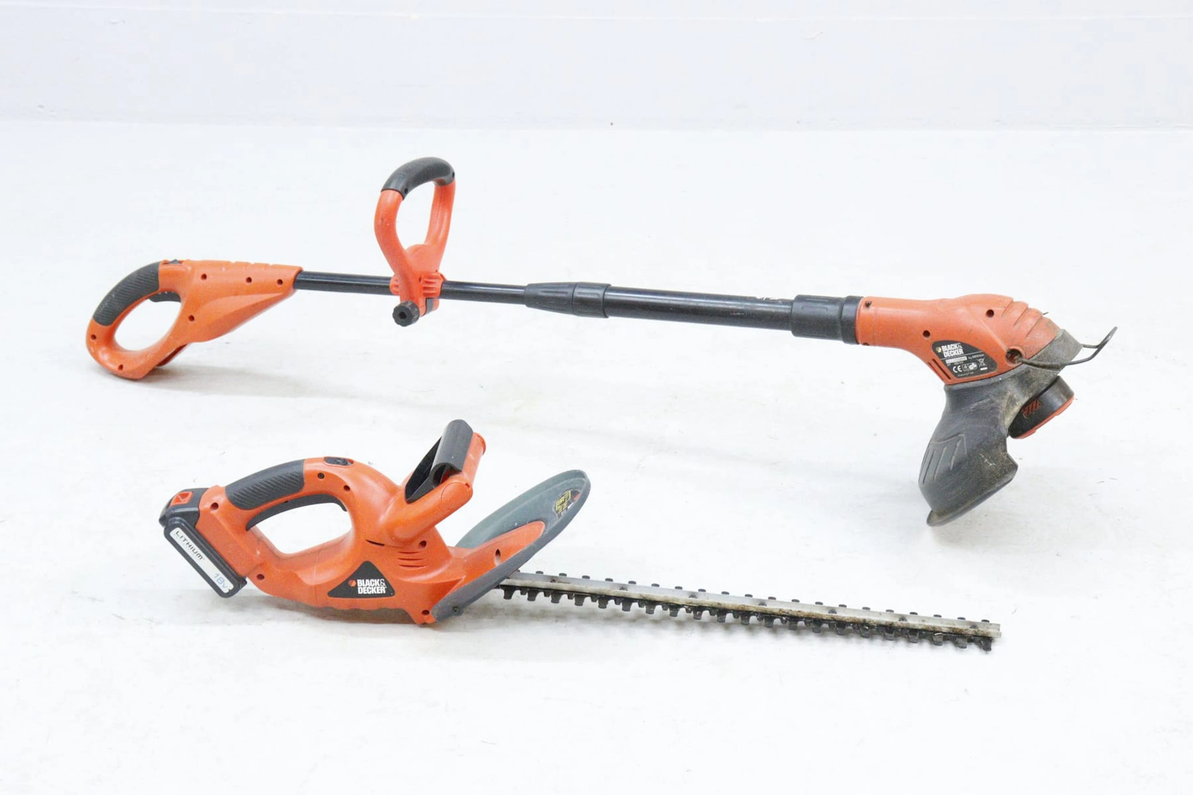 Häcksax och trimmer, Black & Decker, med 1 batteri 18V