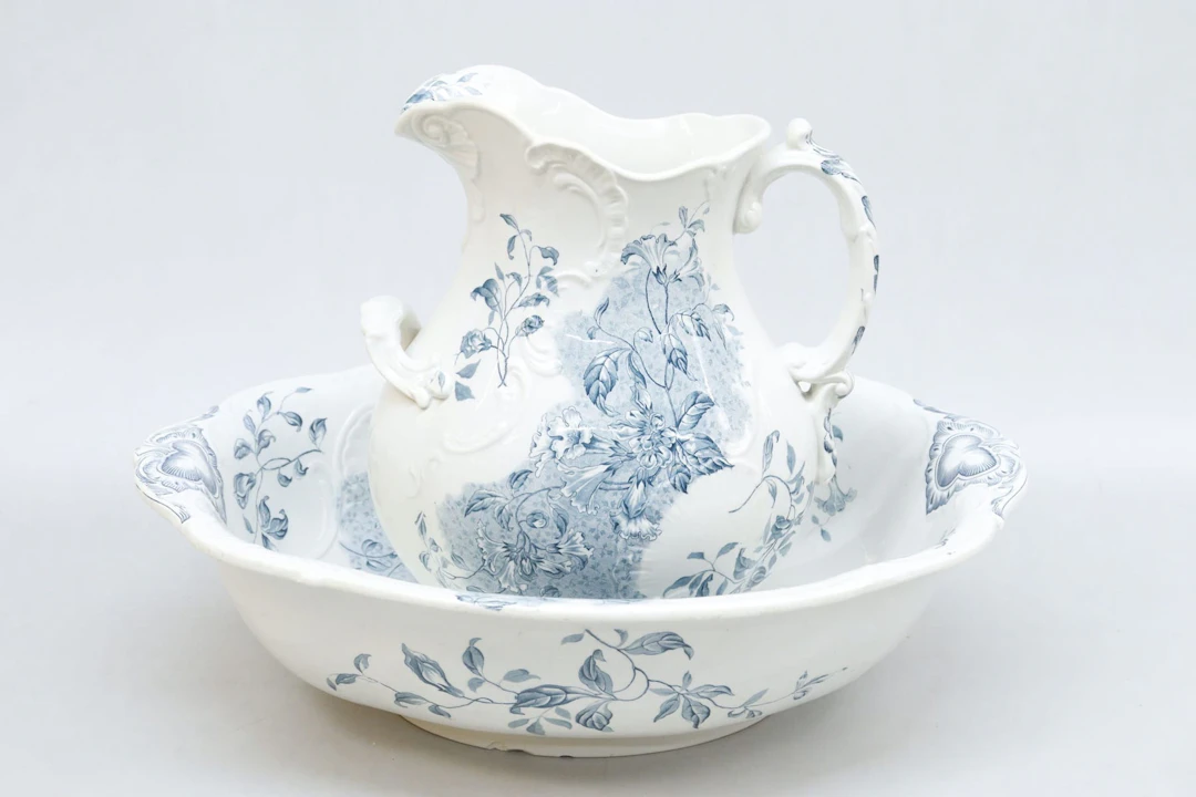 Tvättfat med kanna, "Victoria", gustavsberg