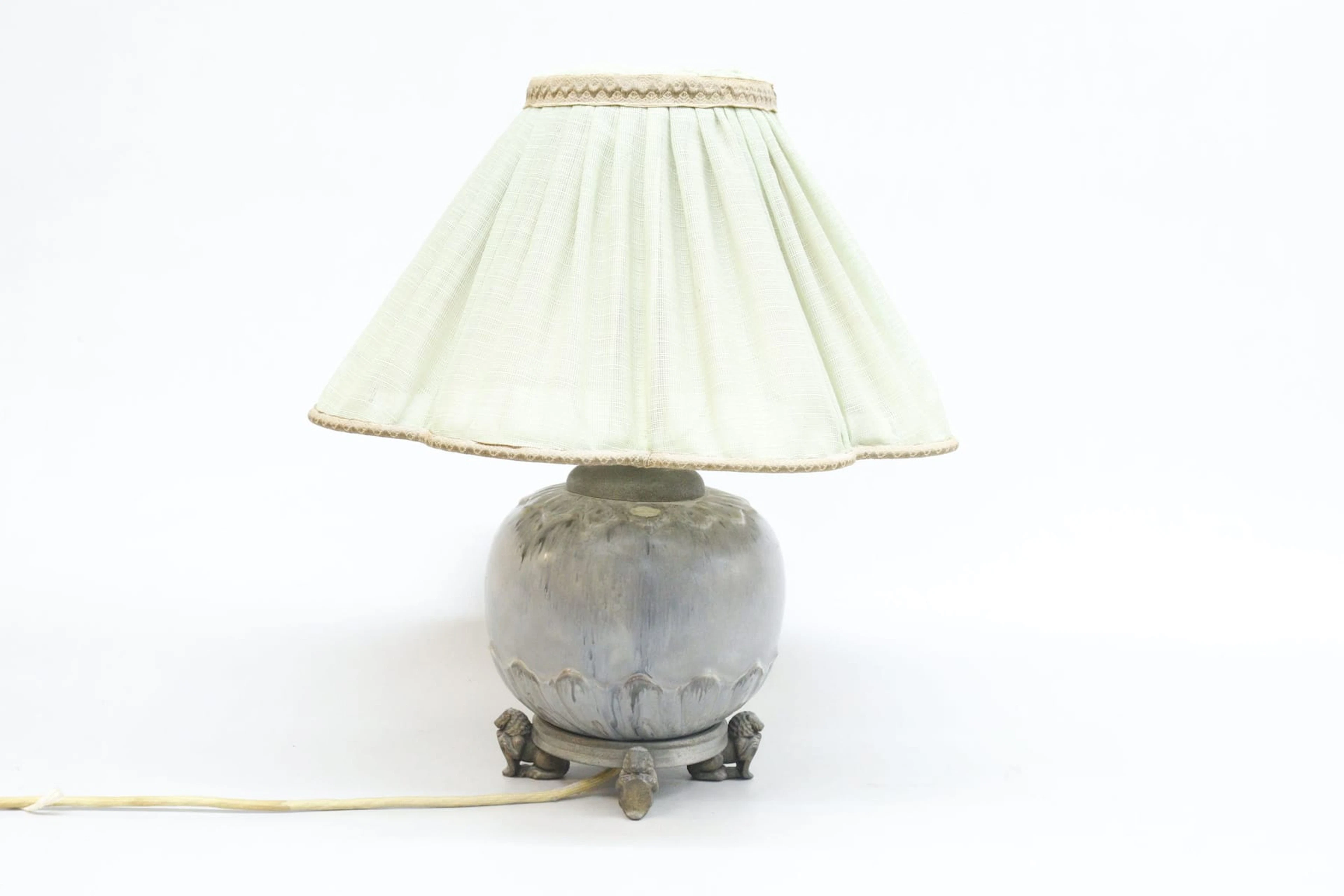 Bordslampa, keramik på metallfot, Upsala Ekeby