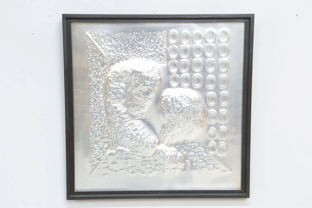 Alexius Huber, metallrelief, signerad
