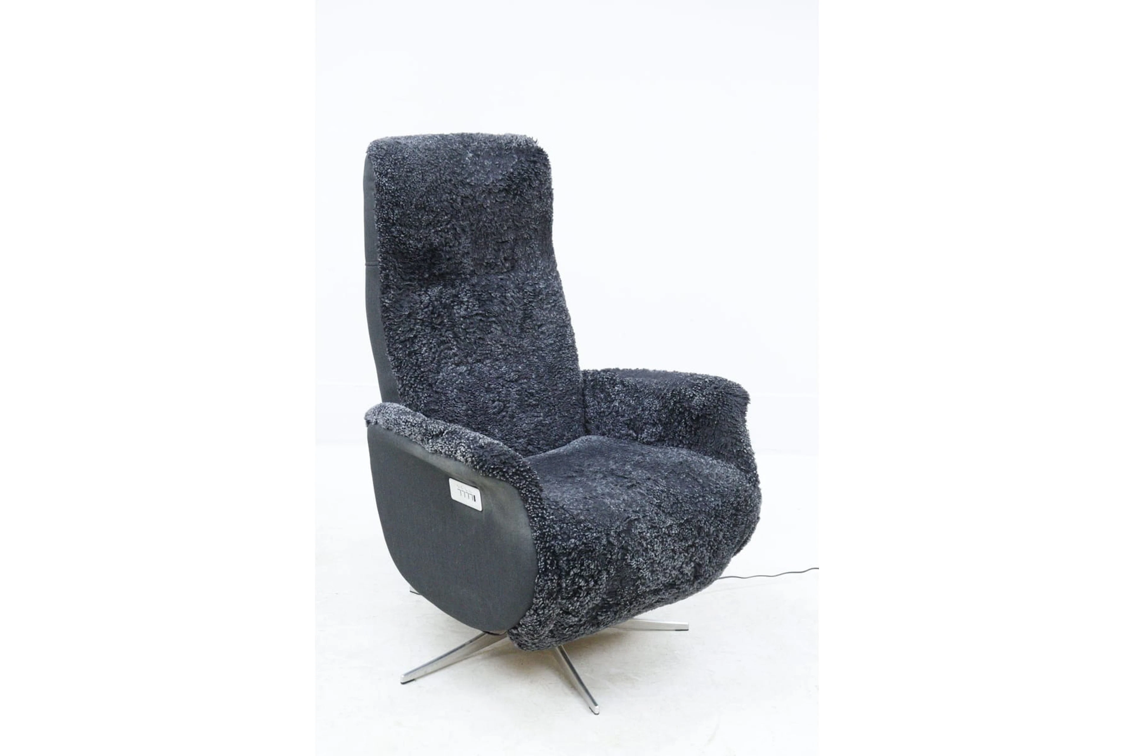 Fårskinnsfåtölj, recliner, eldriven, Ullrik, Mio-möbler