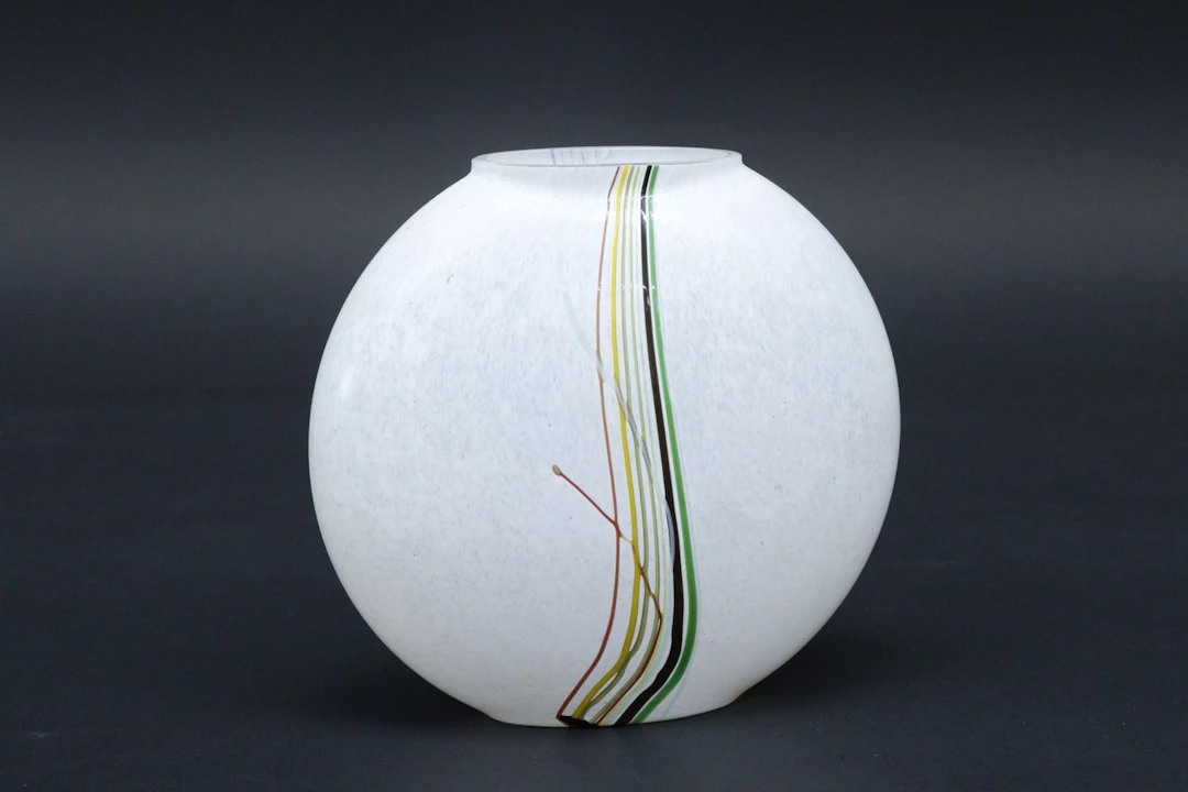 Vas, Bertil Vallien "Rainbow", Boda, signerad