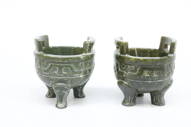 Rökelsekar, 2st, grön sten, Kina