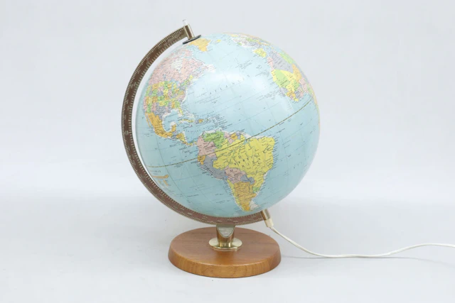 Jordglob med belysning, Scandi-Globe, Danmark