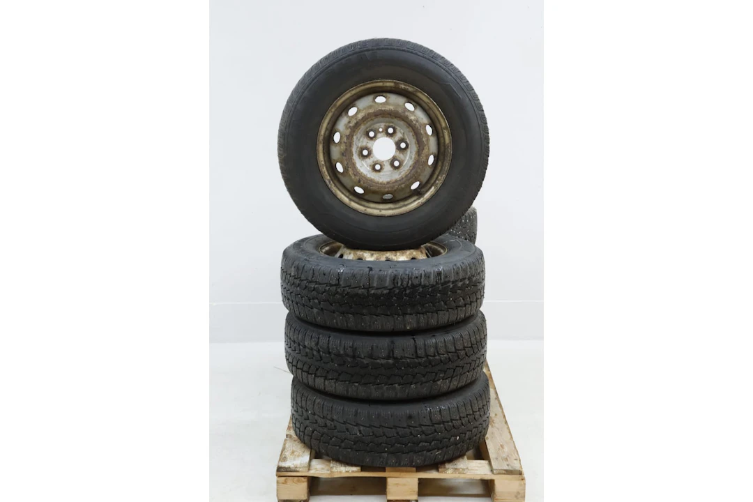 Dubbdäck, 4st, 225/65R16, Iveco
