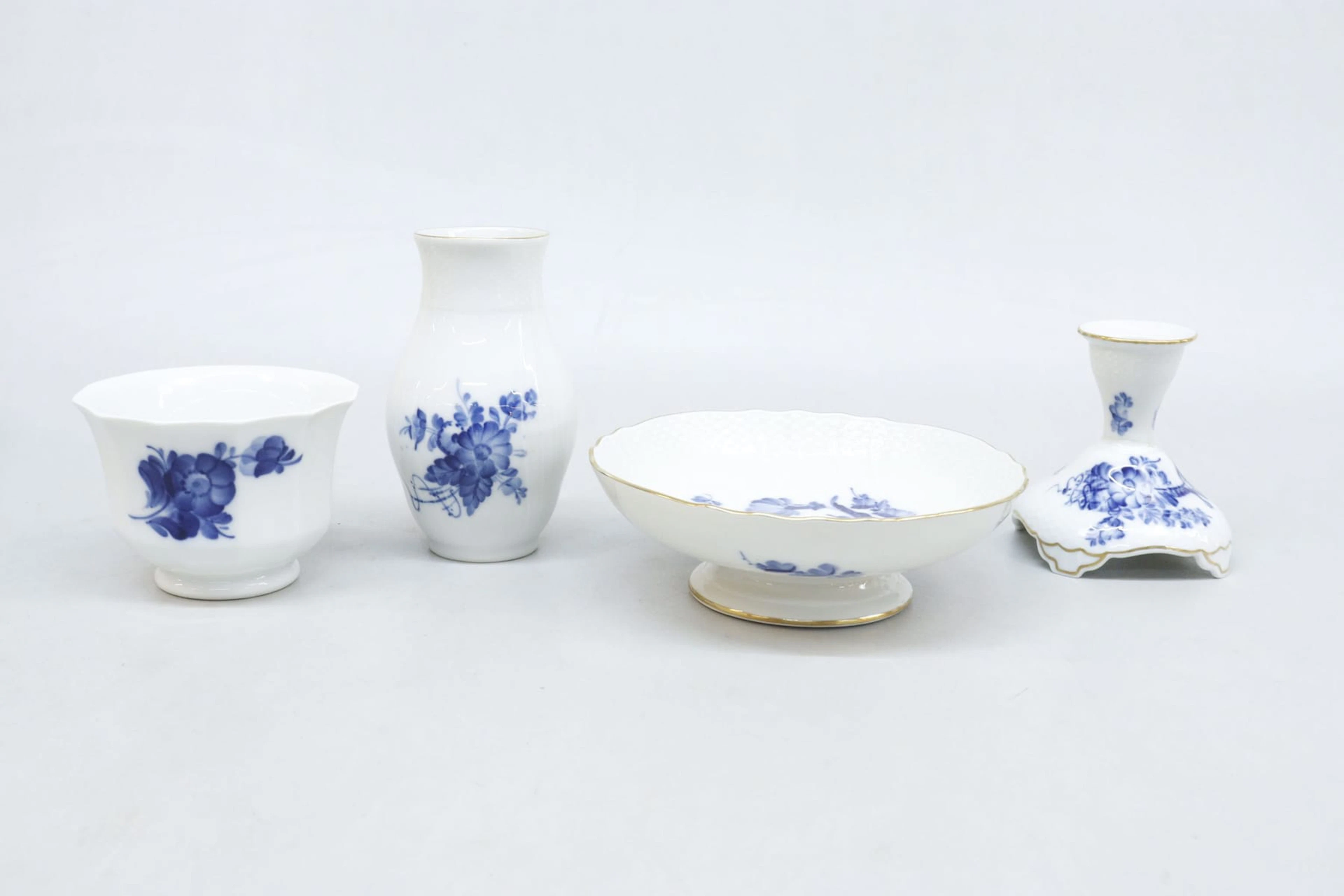 Porslin, 4 delar, "Blå Blomster", Royal Copenhagen