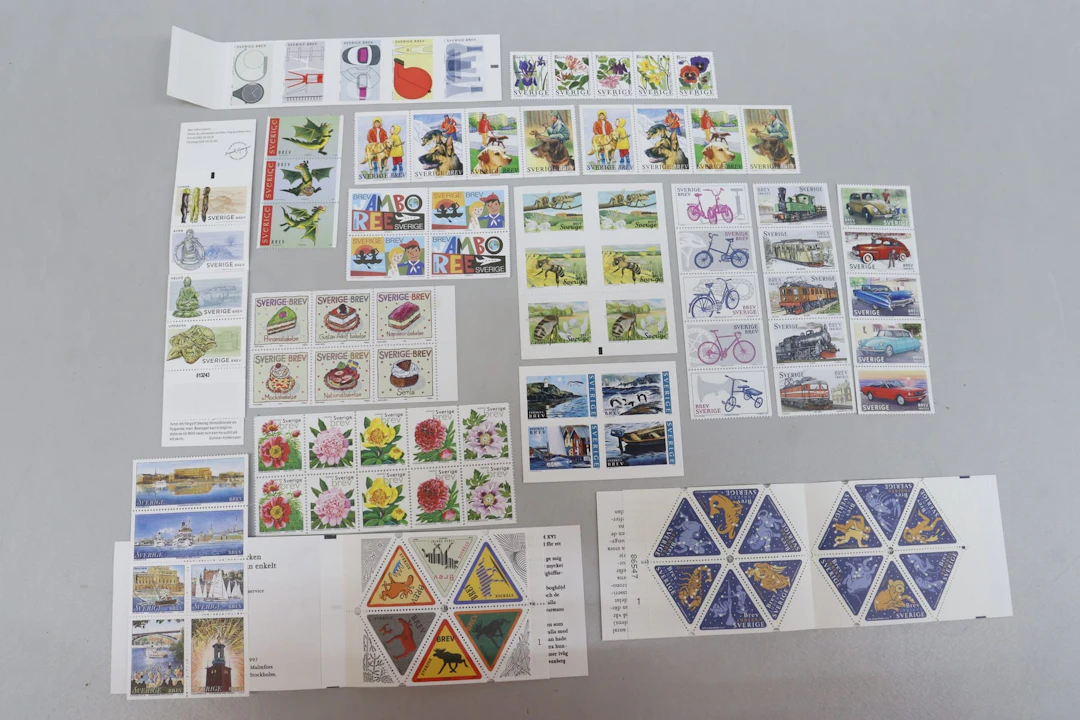 Frimärken, 100st, postfriska, nominellt värde 2200kr