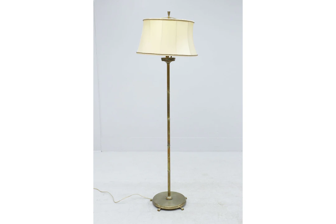 Golvlampa med 3 ljuspunkter