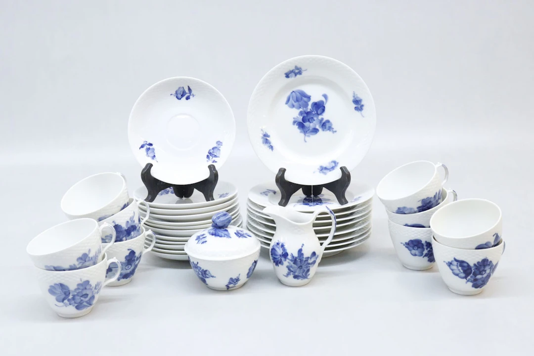 Kaffeservis, 33 delar, "Blå Blomster", Royal Copenhagen