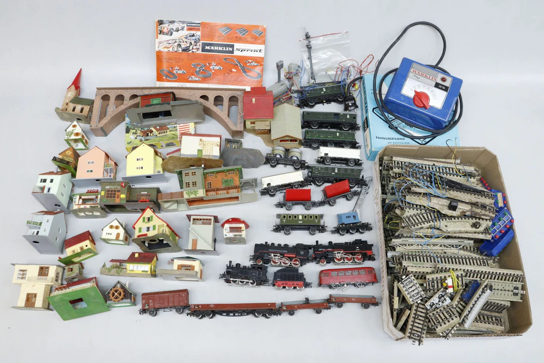 Tågbana, lok, vagnar, Märklin, med tillbehör