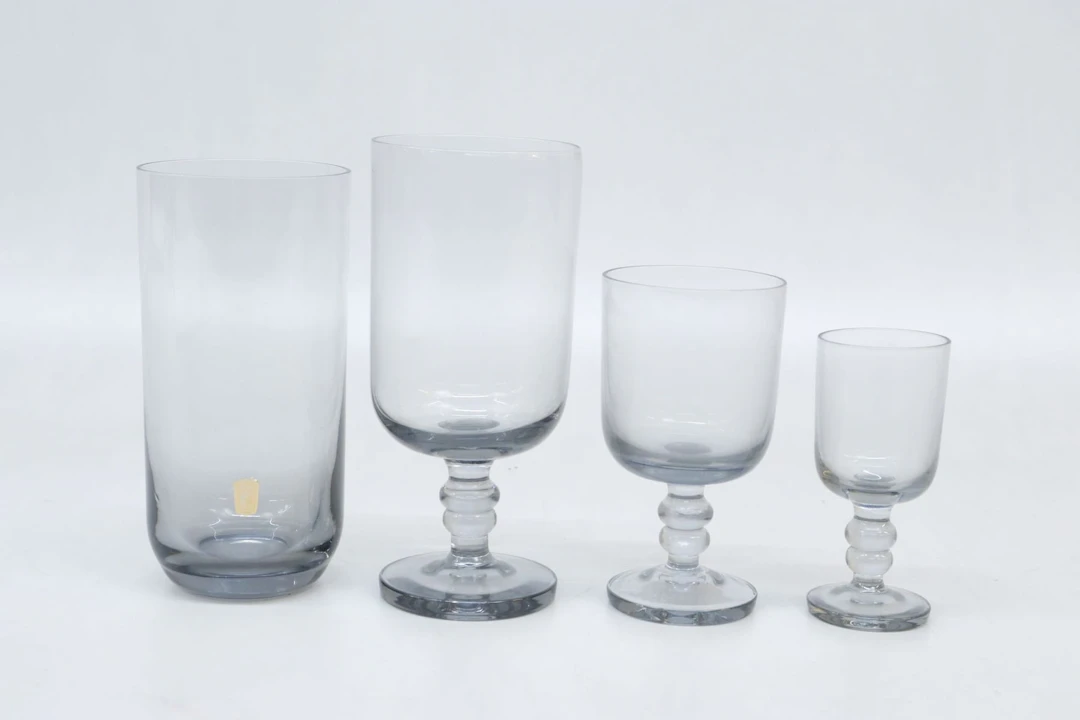 Glasservis, 61 delar, Johansfors, rökfärgat glas