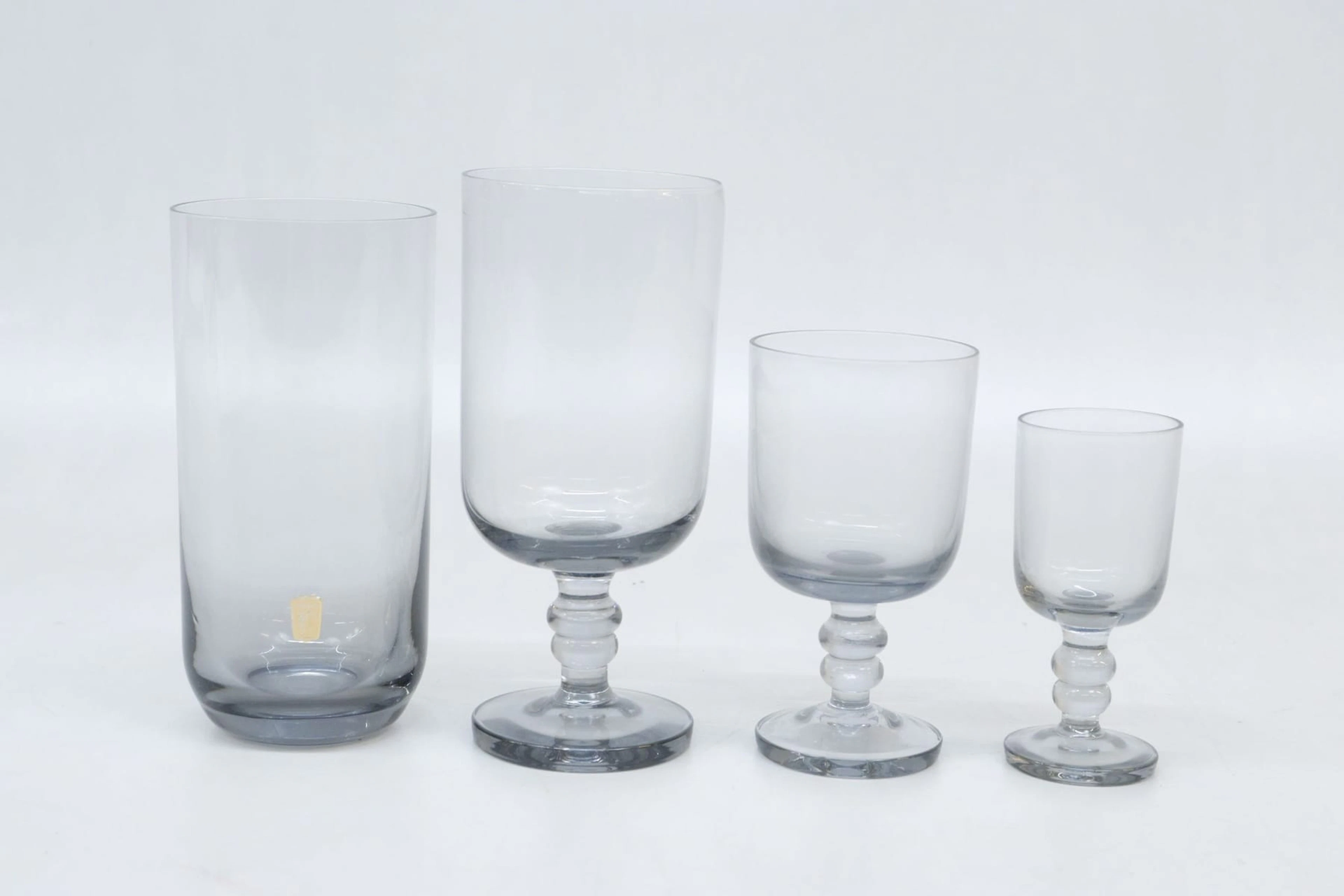 Glasservis, 61 delar, Johansfors, rökfärgat glas