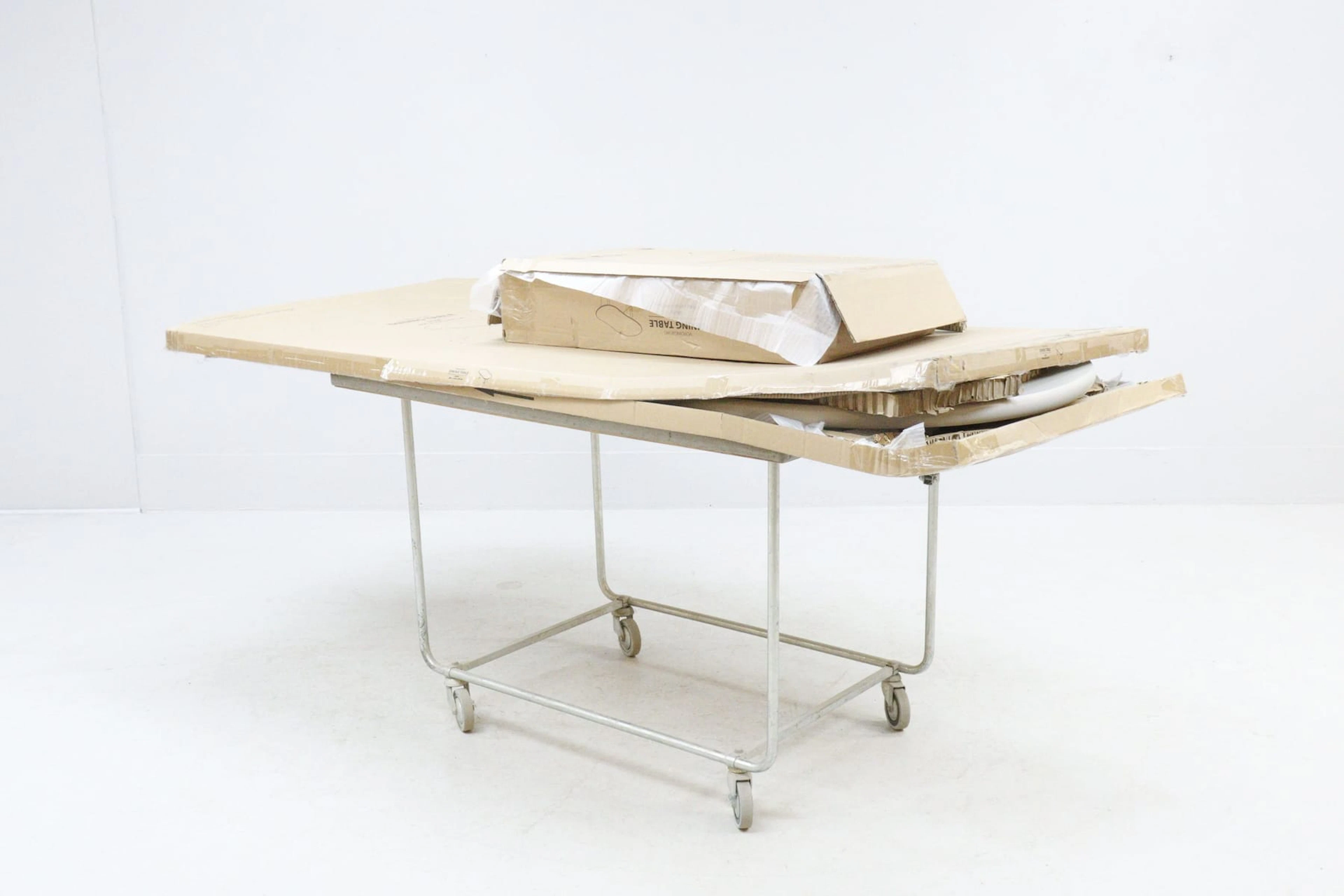 Matbord, "Vordingborg", Jysk, beige