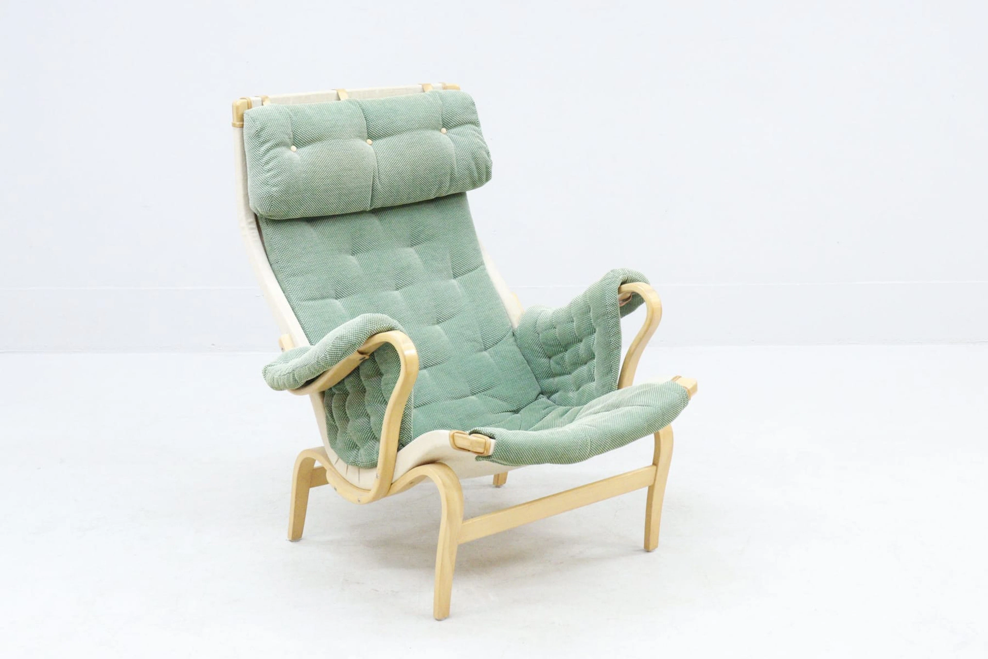 Fåtölj, "Pernilla", Bruno Mathsson, Dux