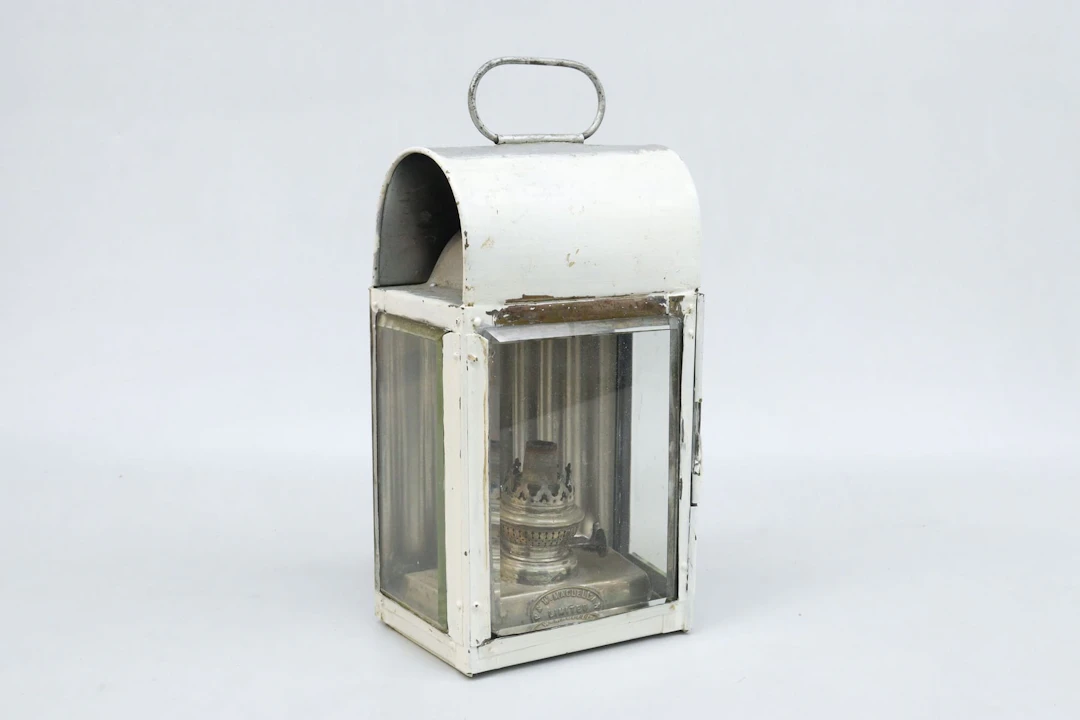 Fotogenlykta, P&W MacLellan, Glasqow, metall