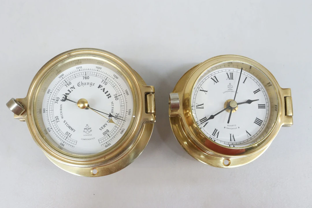 Barometer och skeppsklocka, mässing, Pilot