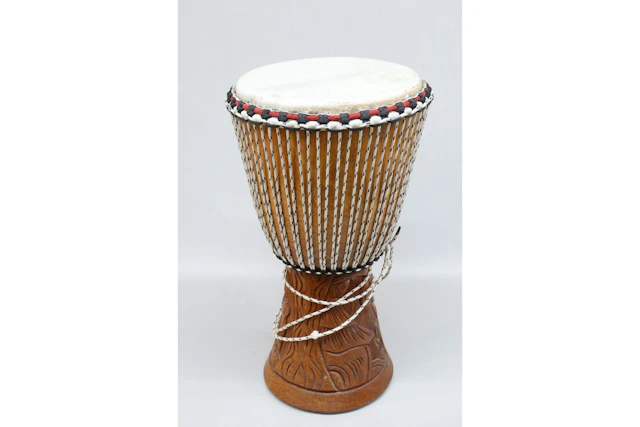 Trumma, Djembe, Afrika