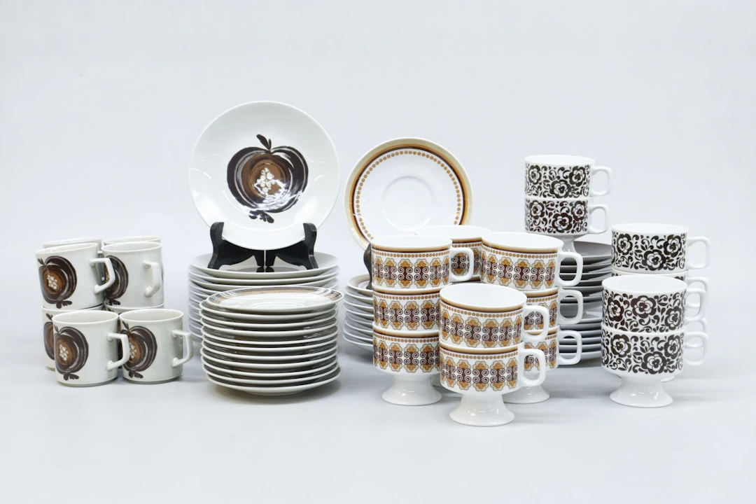 Kaffeserviser, 74 delar, 3 sorter, Echenbach och Bavaria