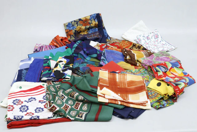 Parti scarves