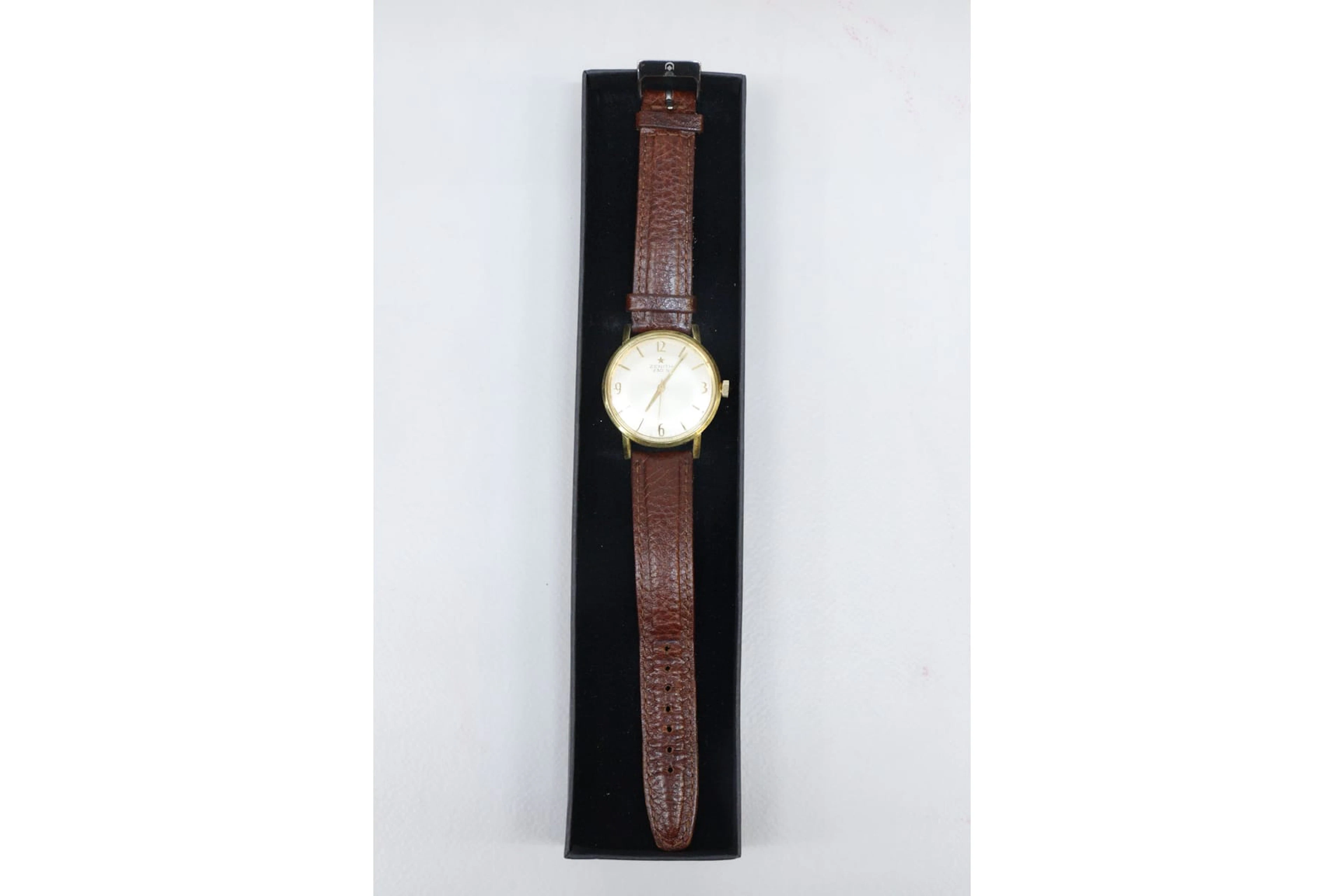 Armbandsur, Zenith 230S