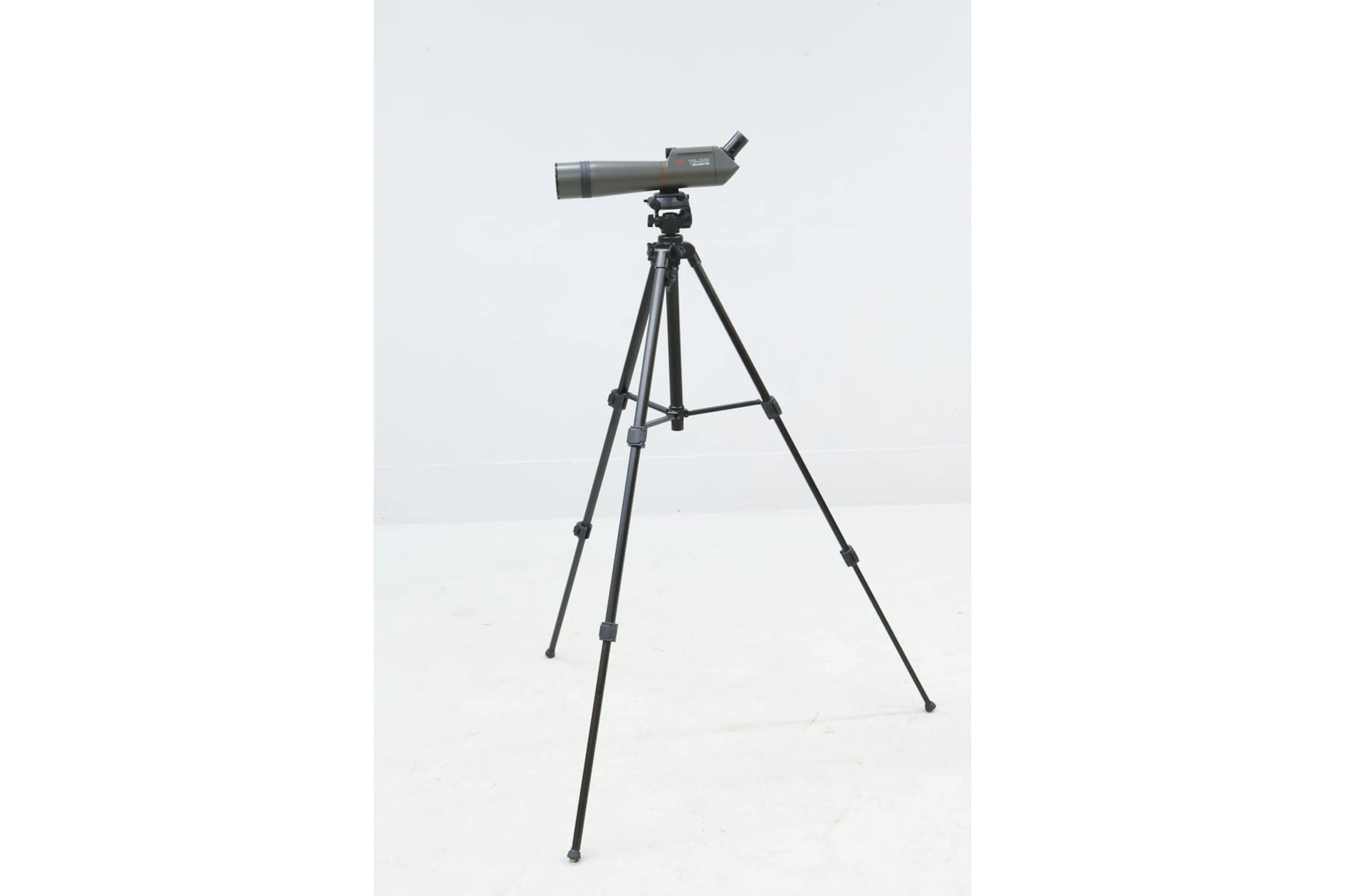 Tubkikare, Kowa TS-601, med stativ