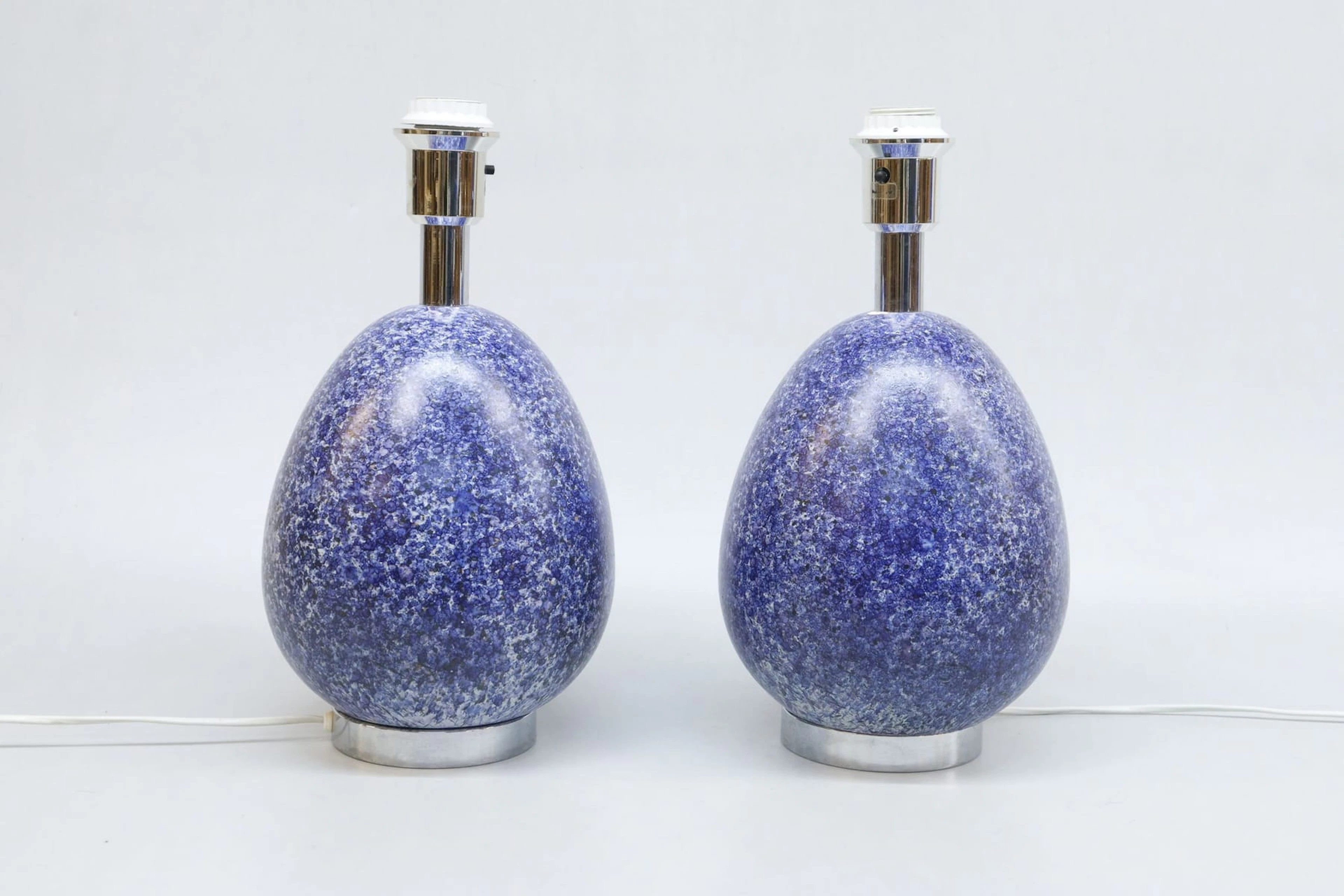 Bordslampor, 1 par, Guldkroken/Bergboms, keramik med metallfot