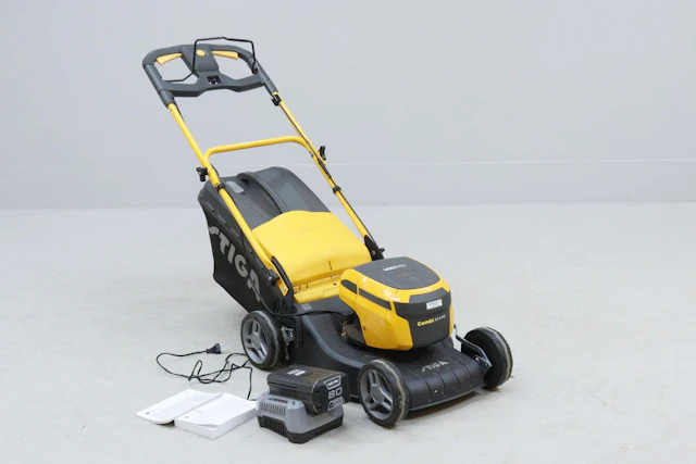 Gräsklippare, Stiga Voltage Combi, med batteri och laddare