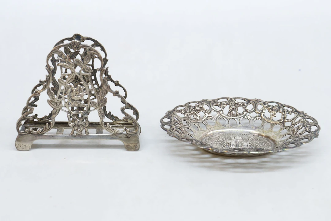 Servetthållare och skål, silver 835, vikt 91 gram