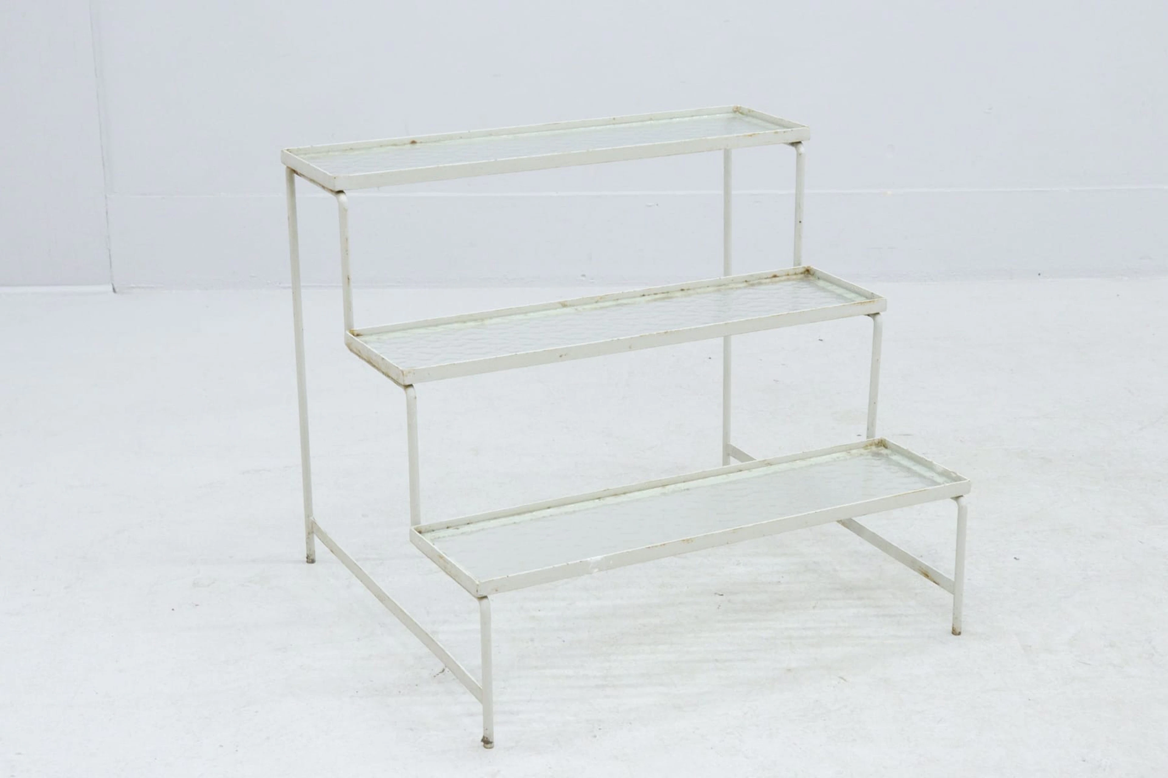 Blomtrappa, metall och glas
