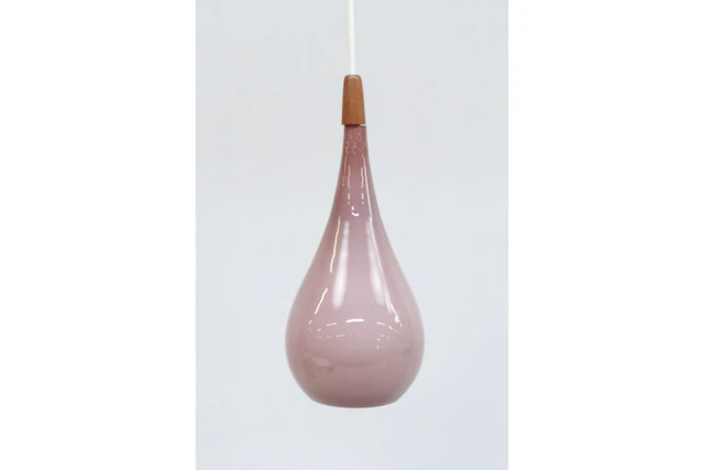 Taklampa, glaskupa med teak, troligen Danmark