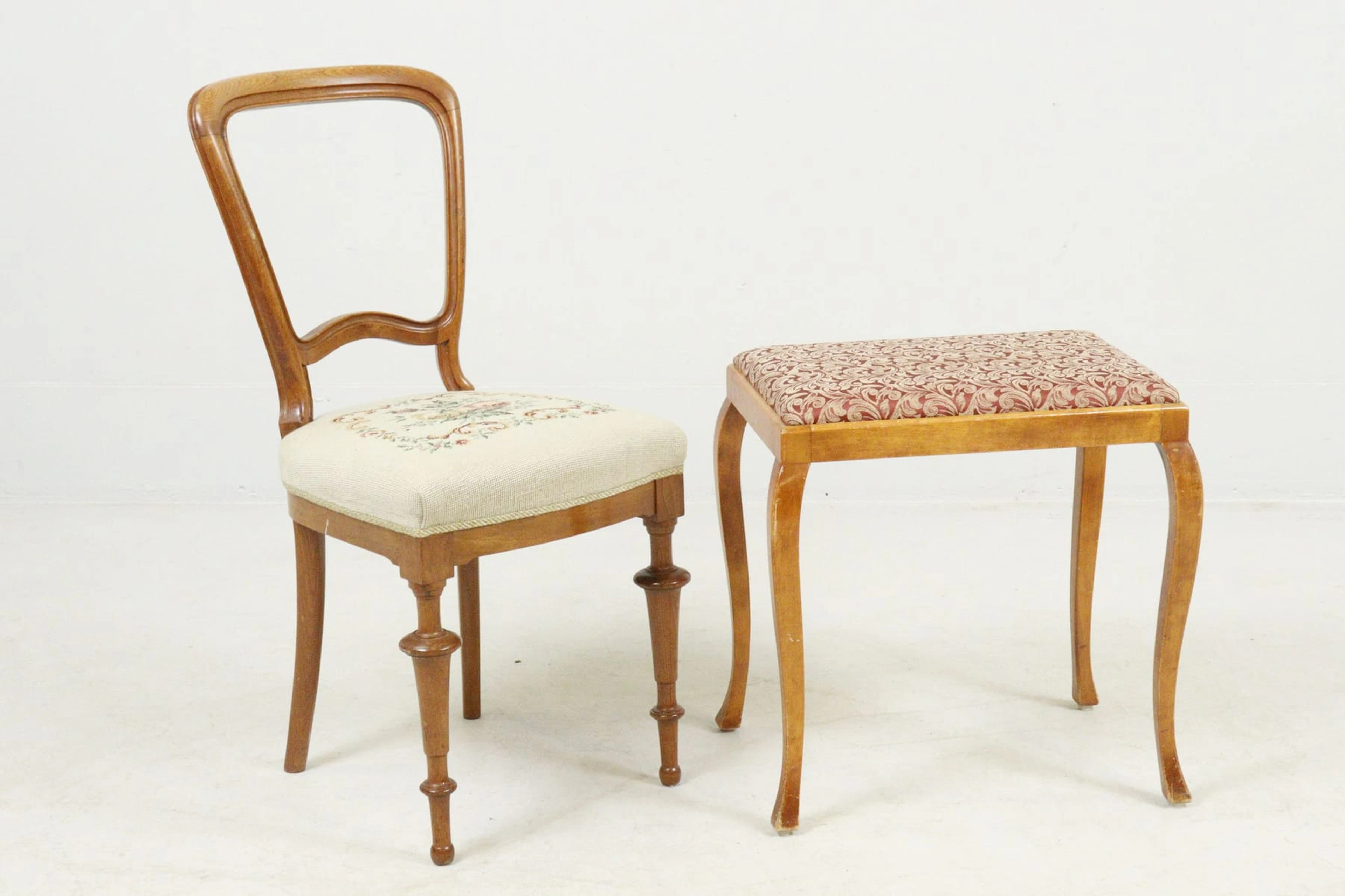 Pall och stol, nyrokoko, med broderad sits