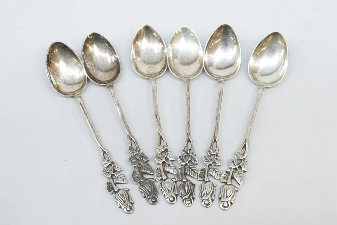 Teskedar, 6st, silver, vikt 43 gram