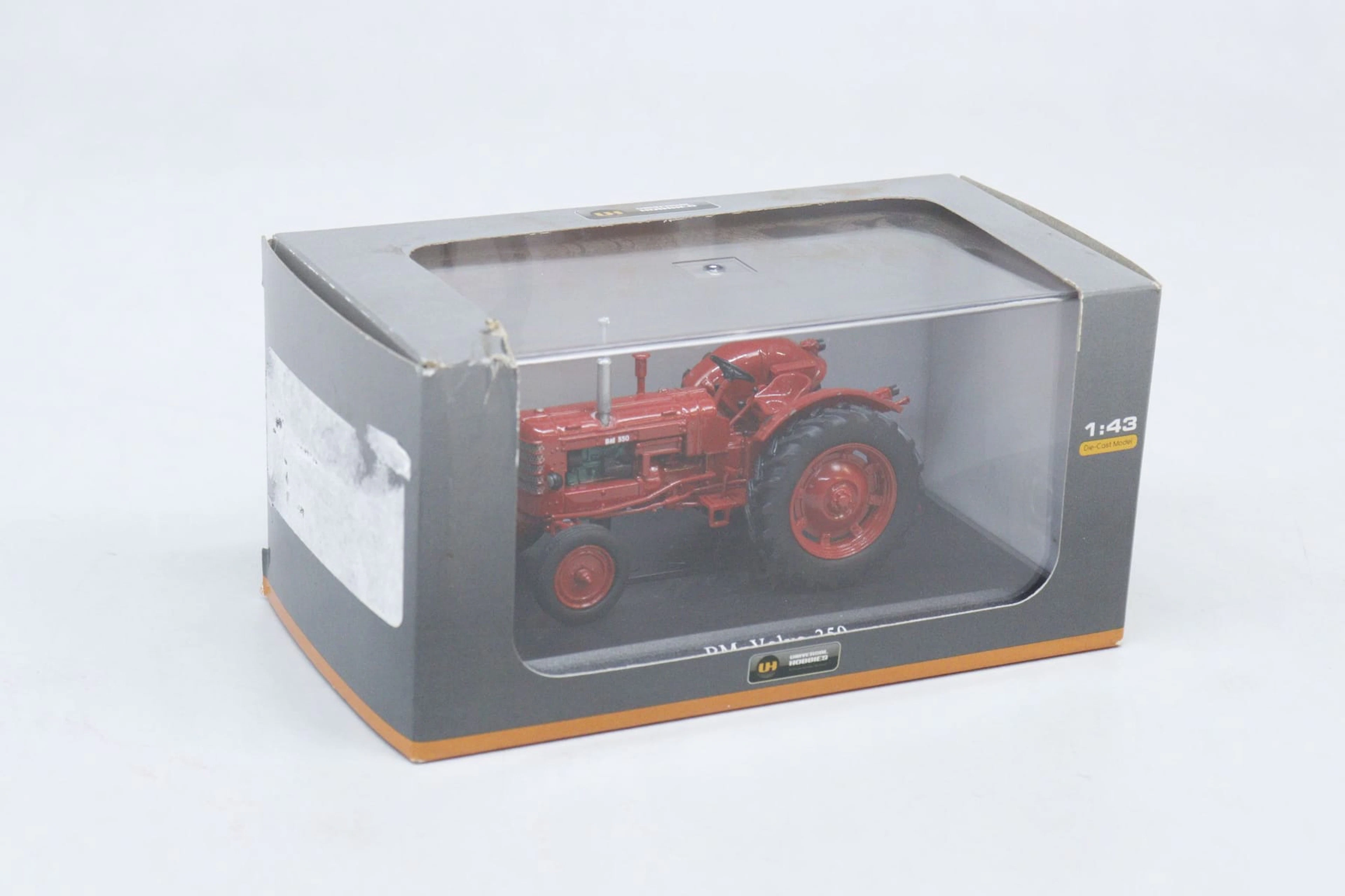 Samlartraktor, BM-Volvo 350, skala 1:43, Universal Hobbies