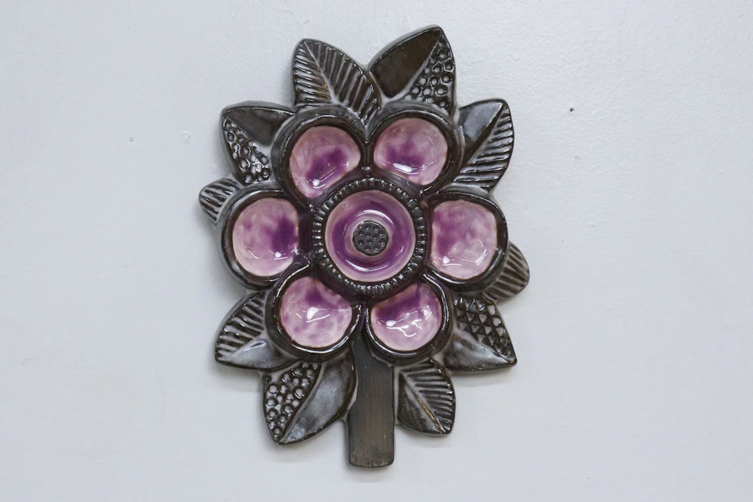 Väggrelief, keramik, Irma Yourstone, Upsala Ekeby