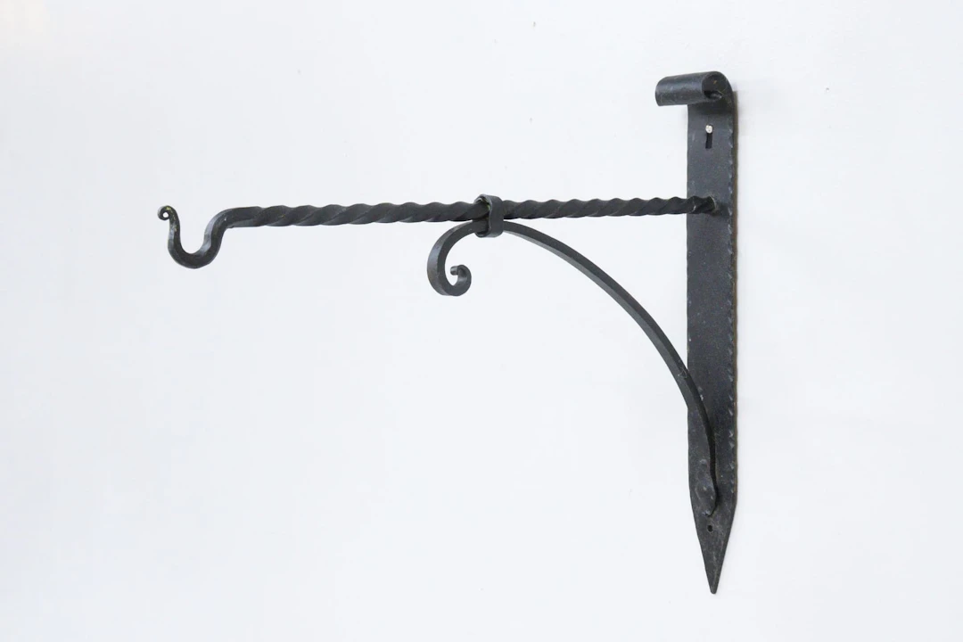 Skyltkrok, metall
