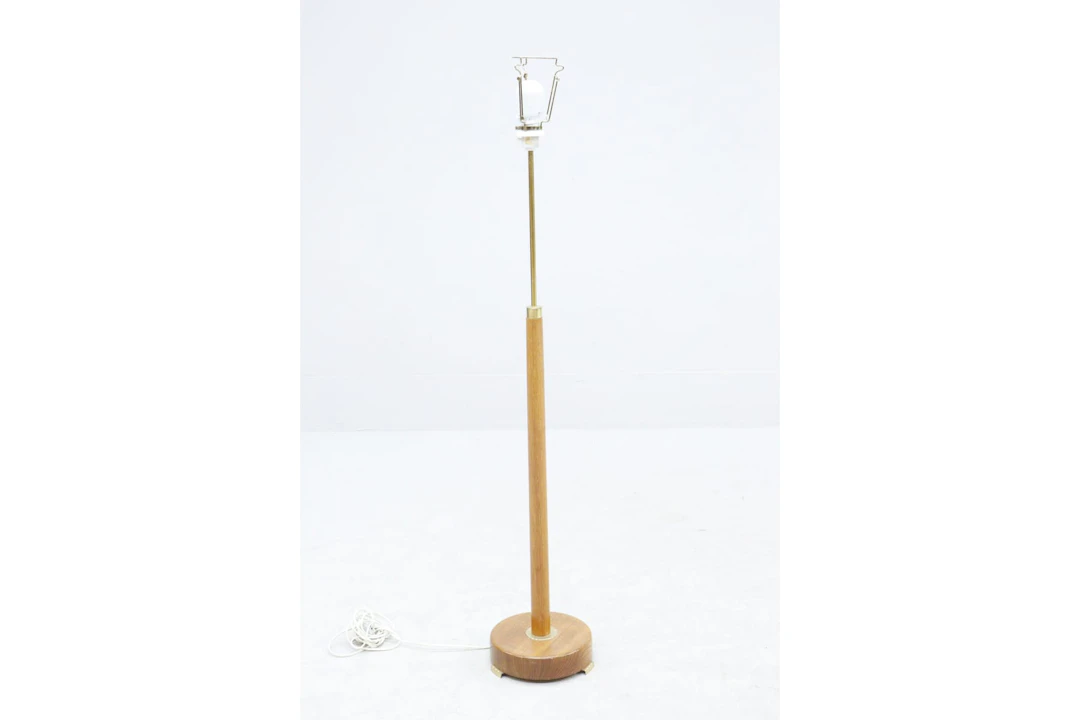 Golvlampa, teak och mässing