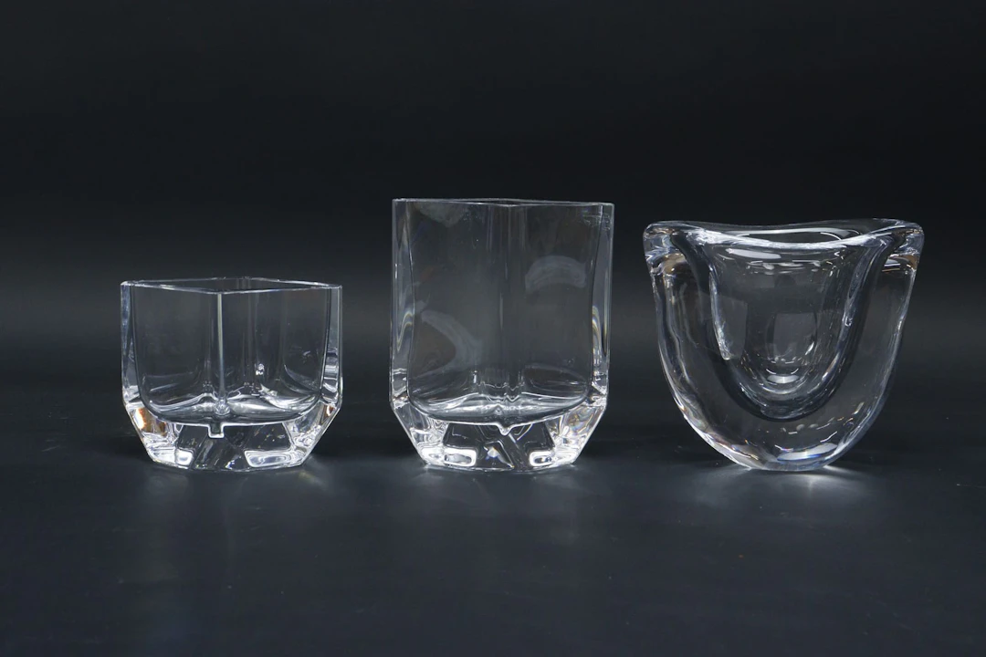 Vaser, 3st, glas, bla Sigurd Persson, Kosta