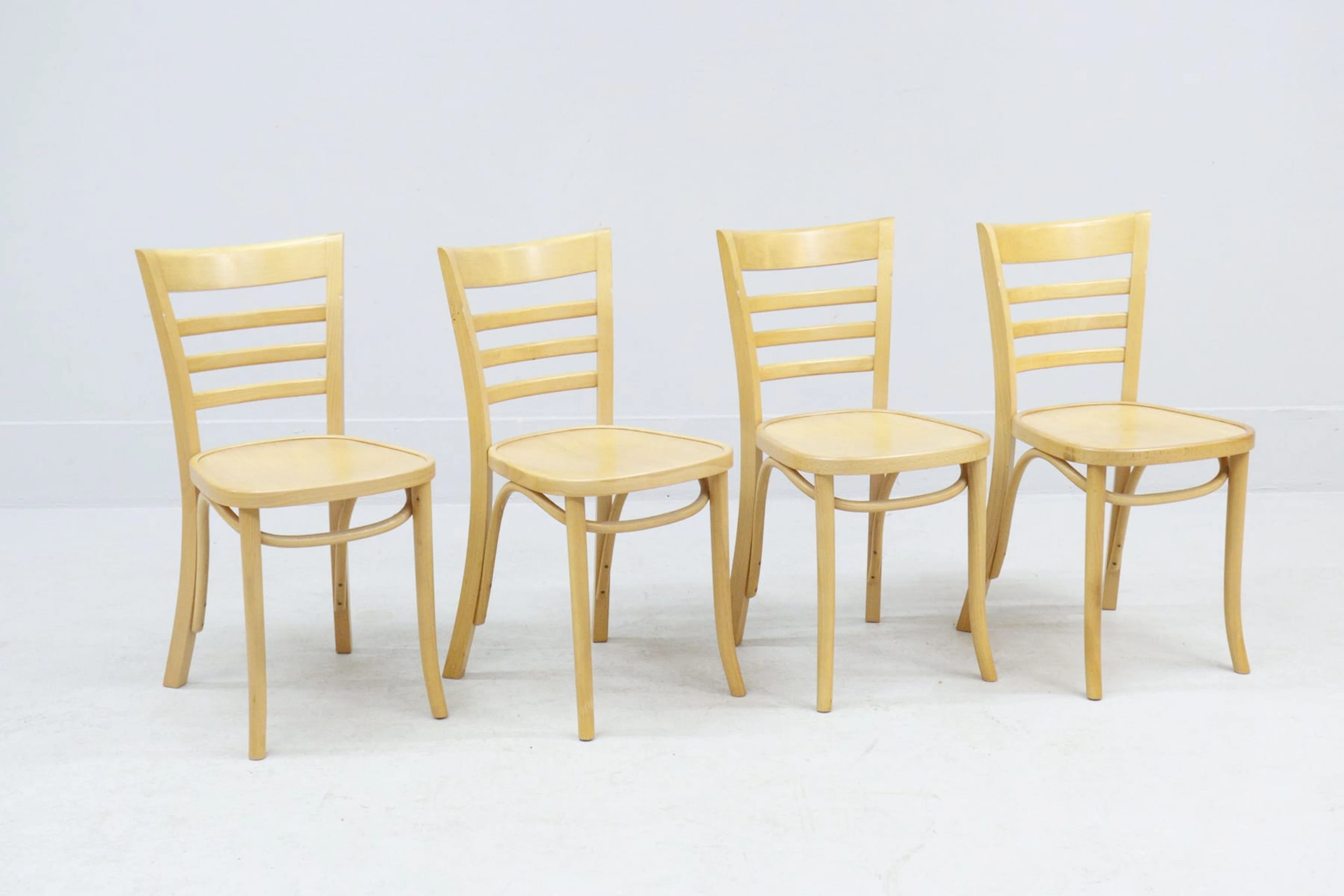 Stolar, 4st