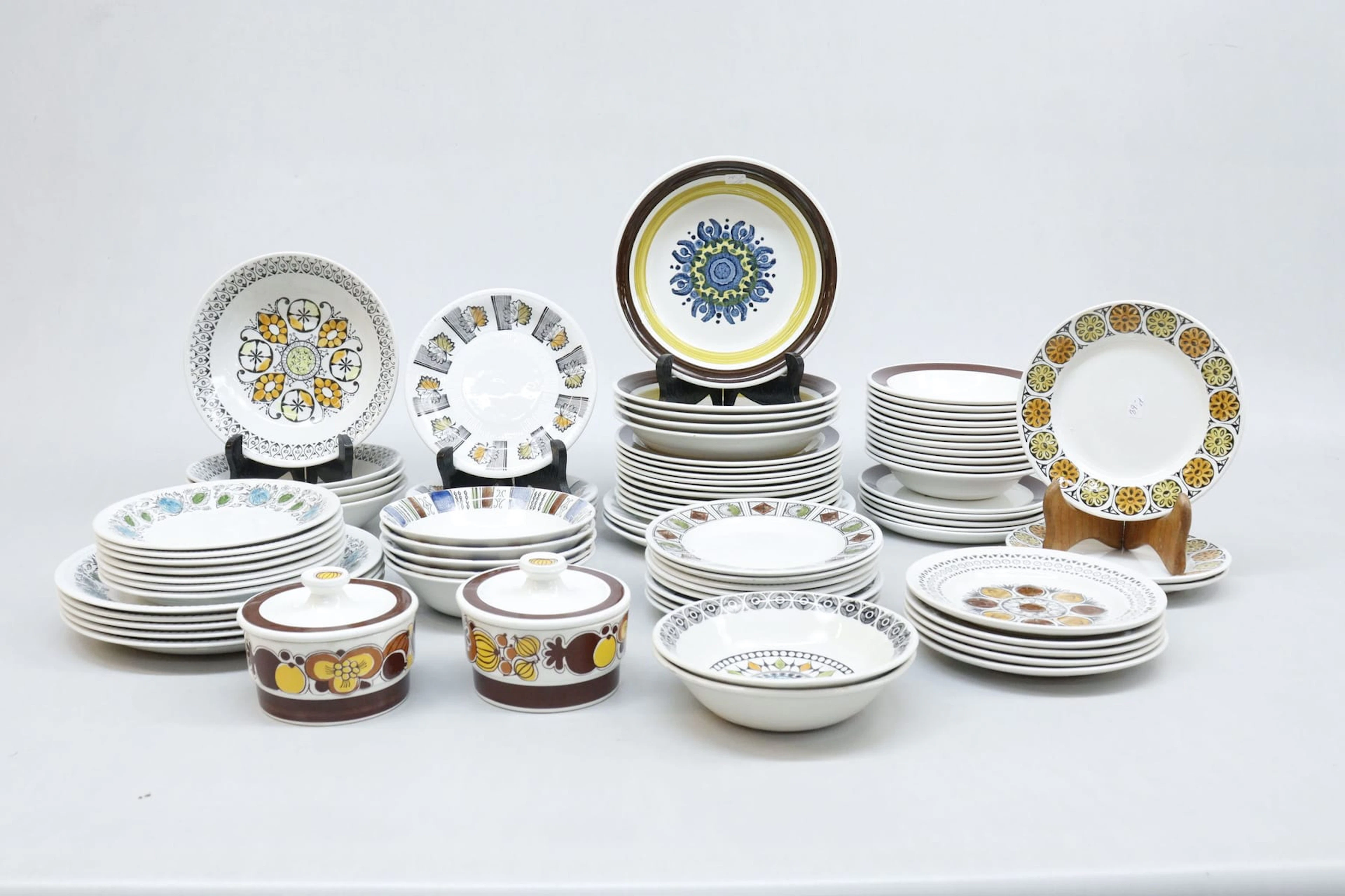 Servisdelar, ca 80st, 12 olika sorter, retro, England