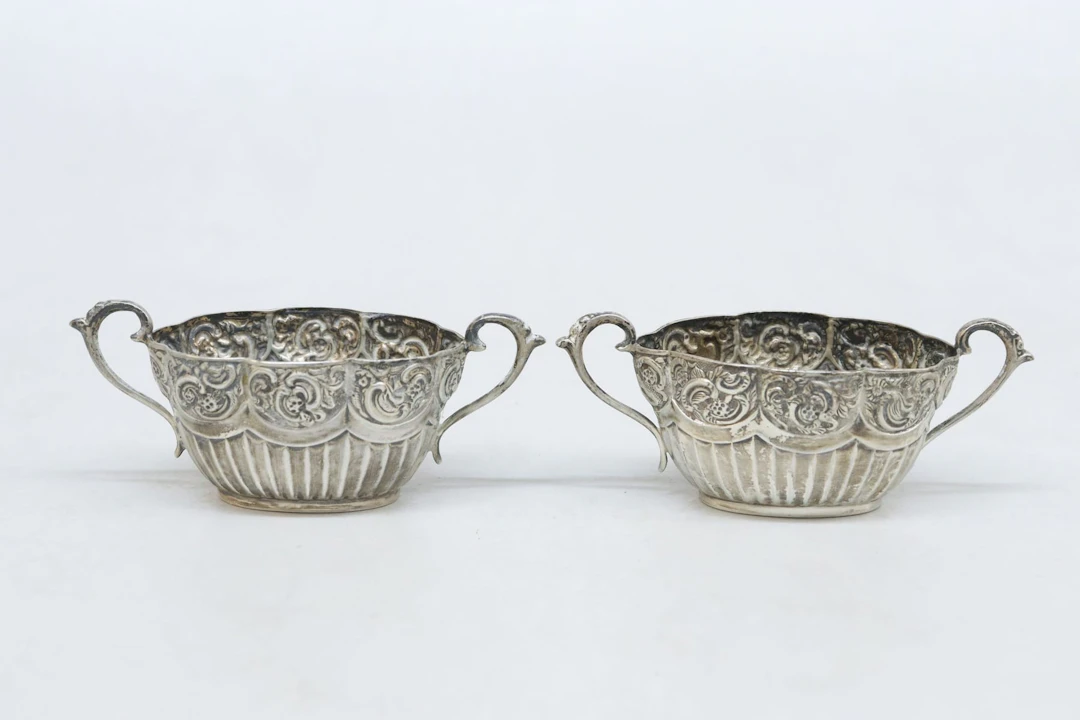Saltkar, 2st, silver, England, vikt 53 gram