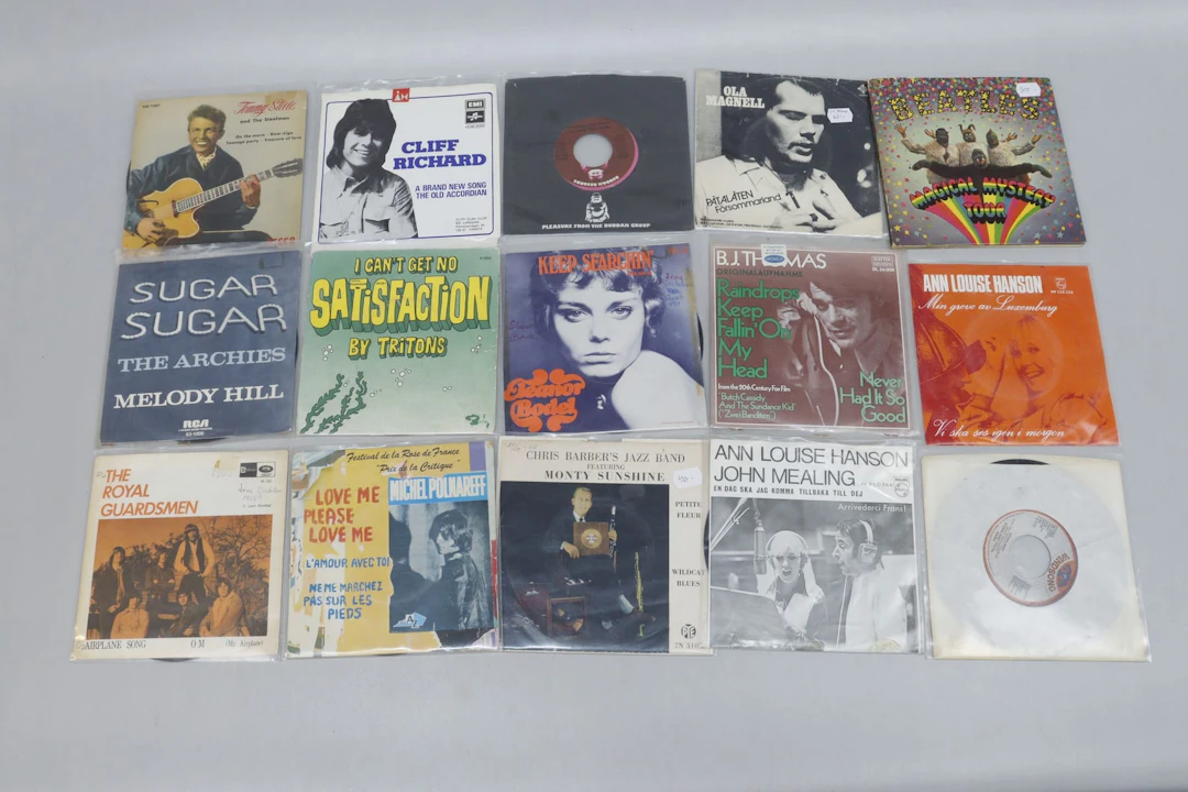 Singlar, 45st, blandat