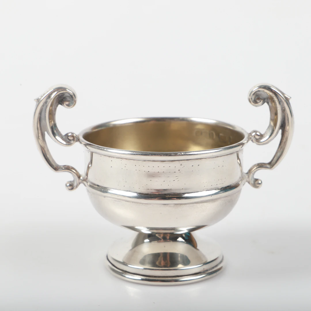 MINIATYRPOKAL, sterlingsilver, England.