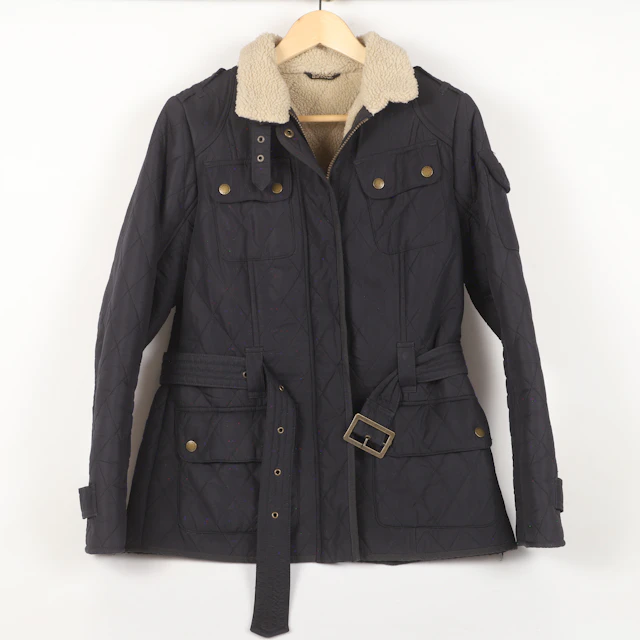 JACKA, dammodell, quiltad med pilefoder, Barbour, England.