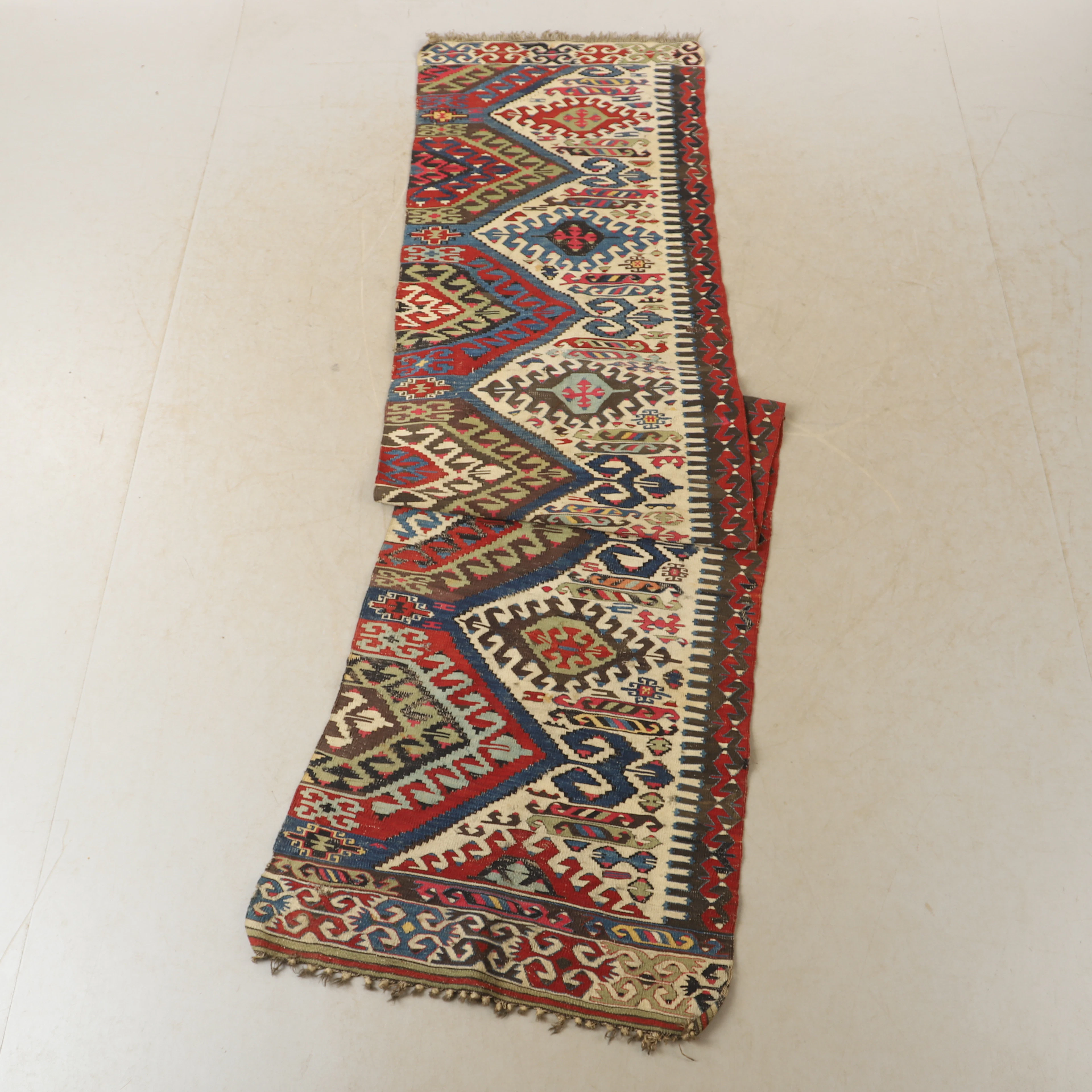 MATTA, Kelim, gallerimodell, 347 x 80 cm.