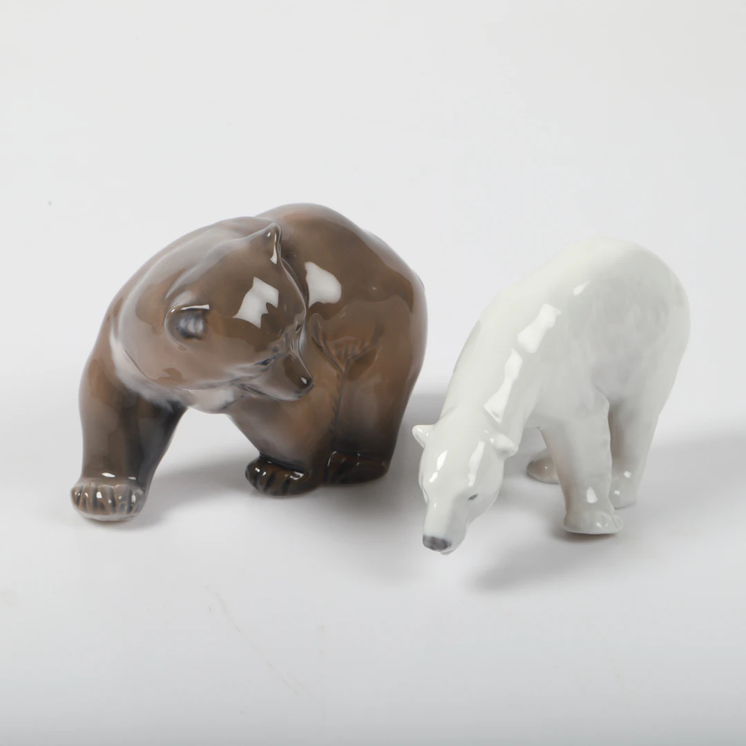 FIGURINER, 2 stycken björnar, porslin, Royal Copenhagen, Danmark.