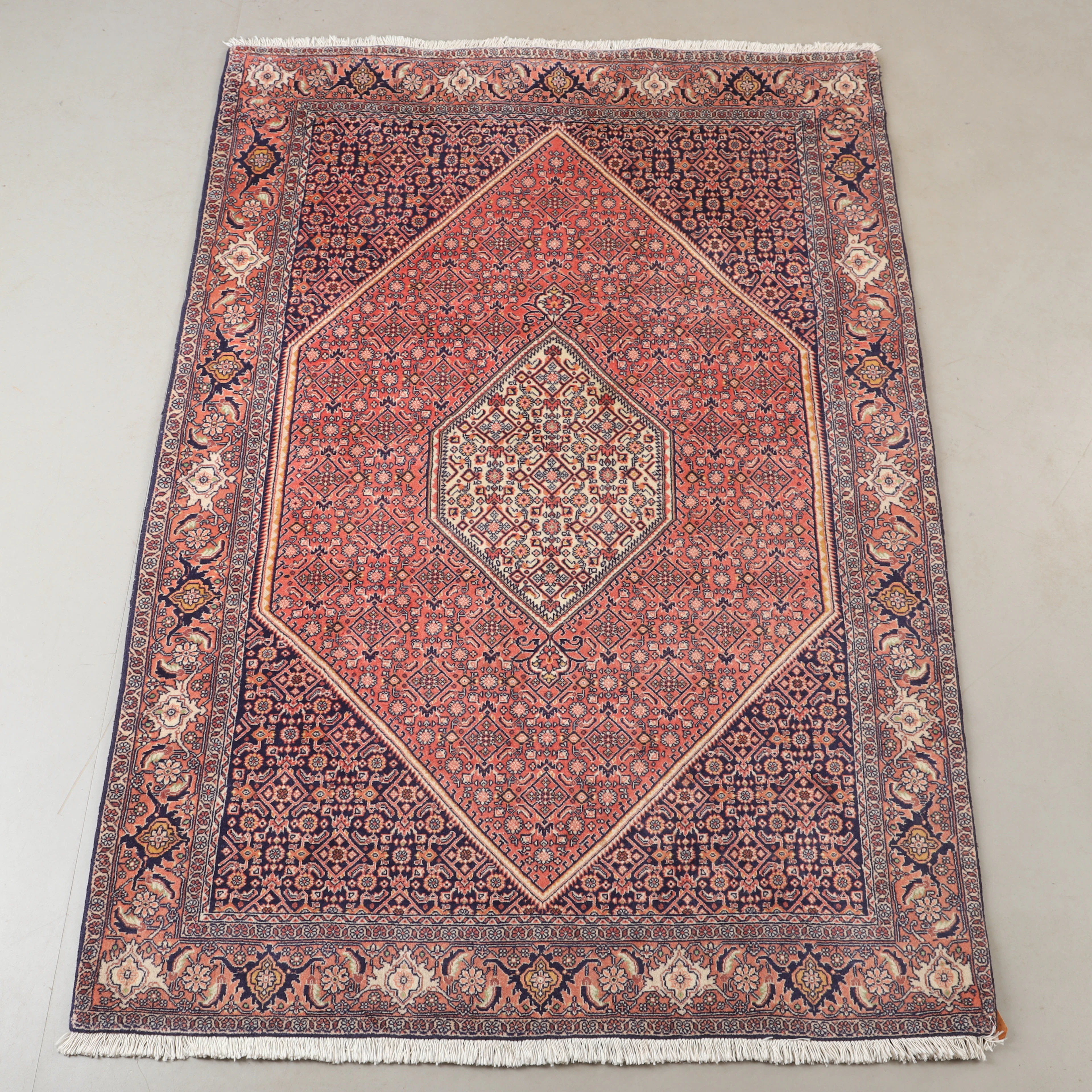 MATTA, Bidjar, 205 x 140 cm.